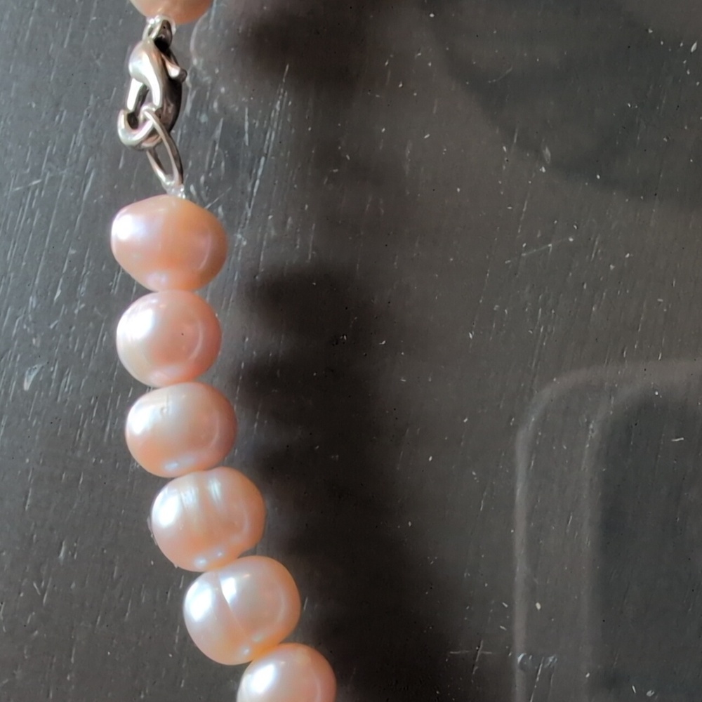 Light Pink Freshwater Cultured Pearl Necklace 16.5" - Picture 2 of 4